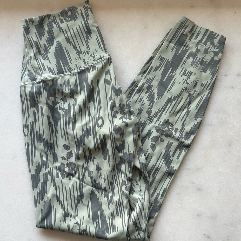 Tavi Active High Waisted 7/8 Leggings